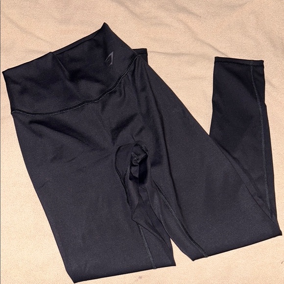 Gymshark Black Performance Leggings - Picture 1 of 2